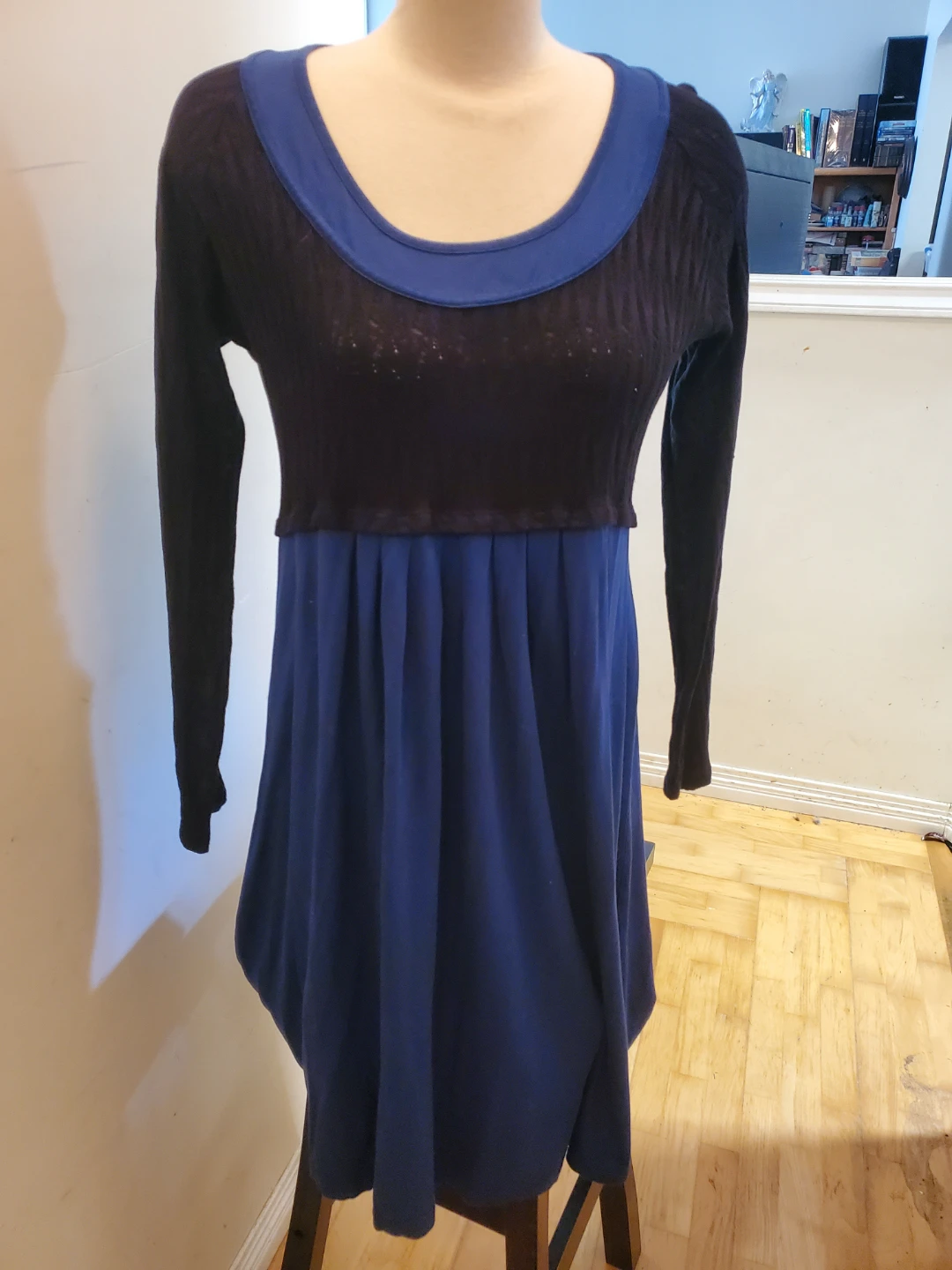 Maloka long-sleeve dress