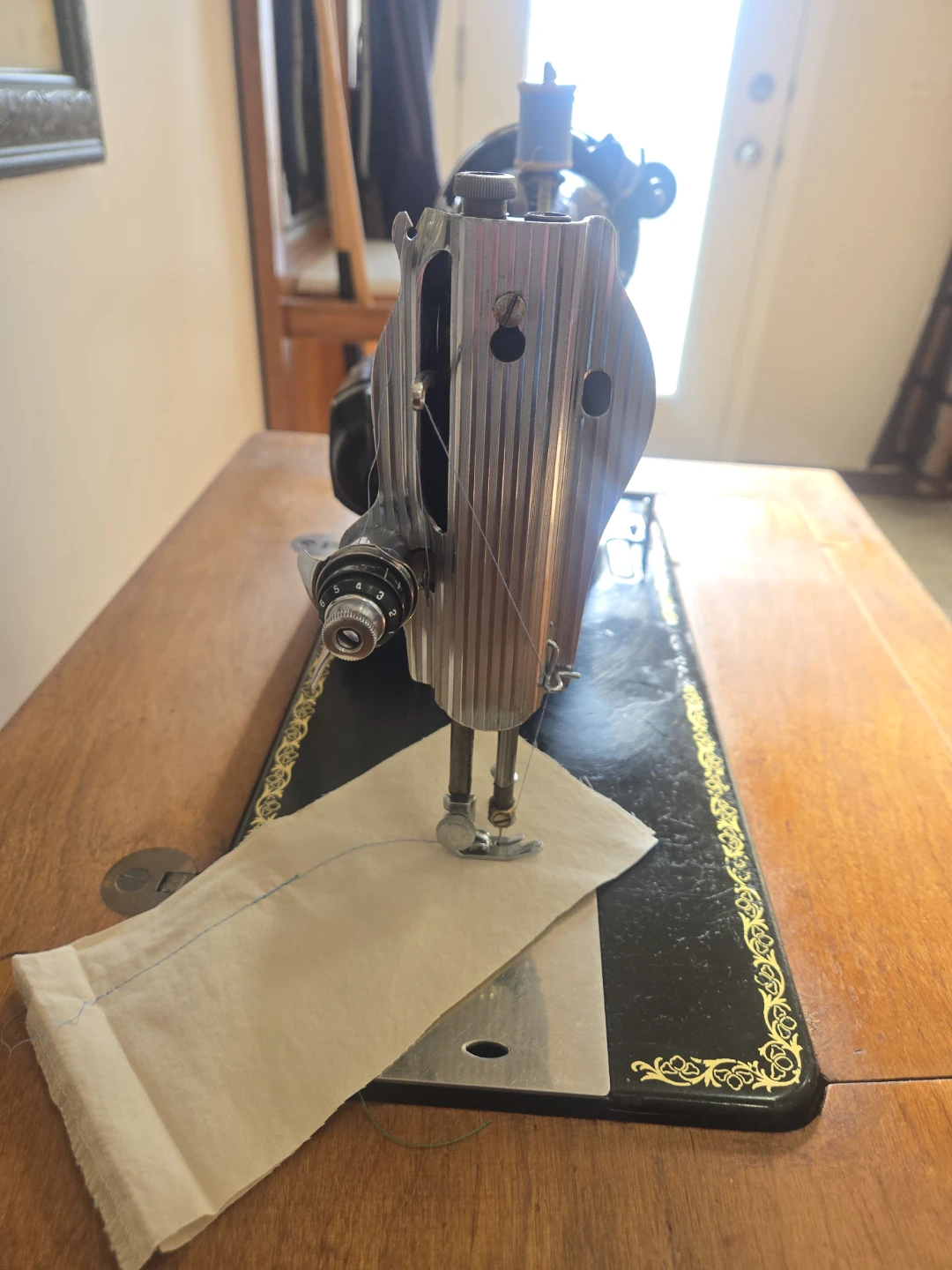 Singer 15-90 Sewing Machine - photo 5