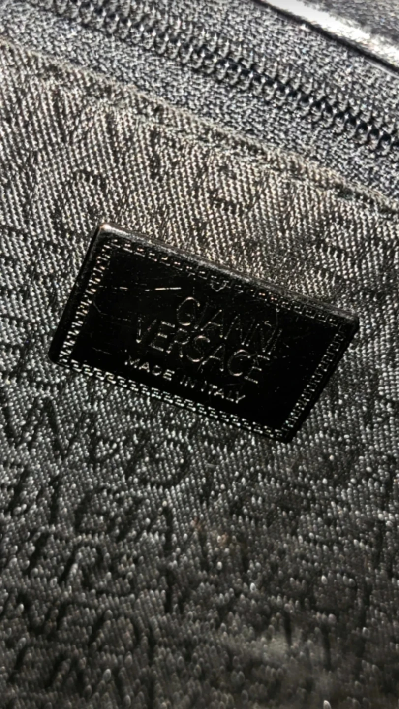 Vintage Gianni Versace classic black handbag - photo 4
