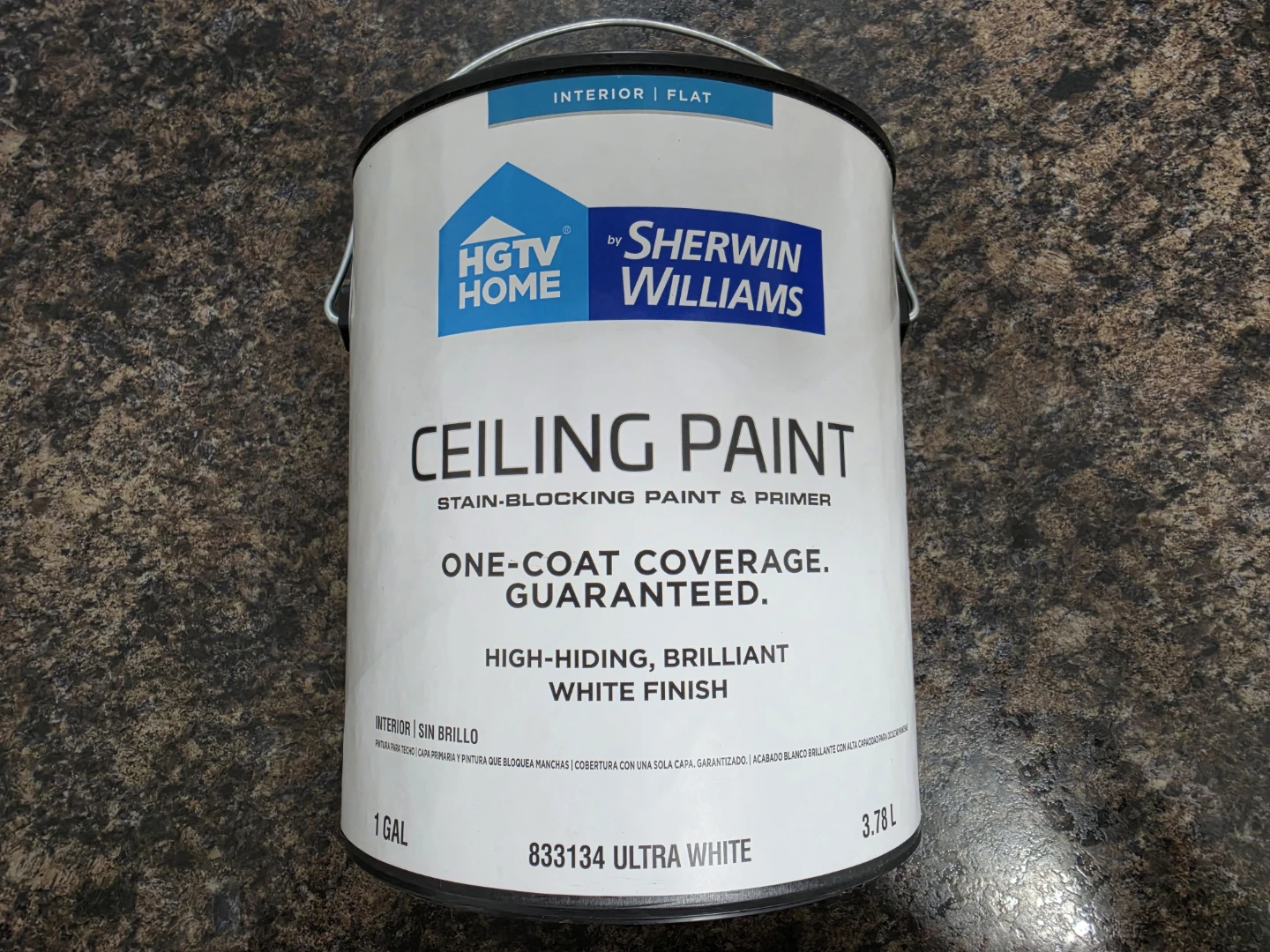 833134 Sherwin-Williams Flat White Ceiling Paint and Primer