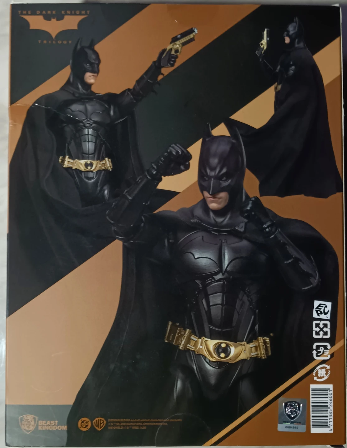 DC Comics Batman Begins Action Figure (Brand New) - photo 3