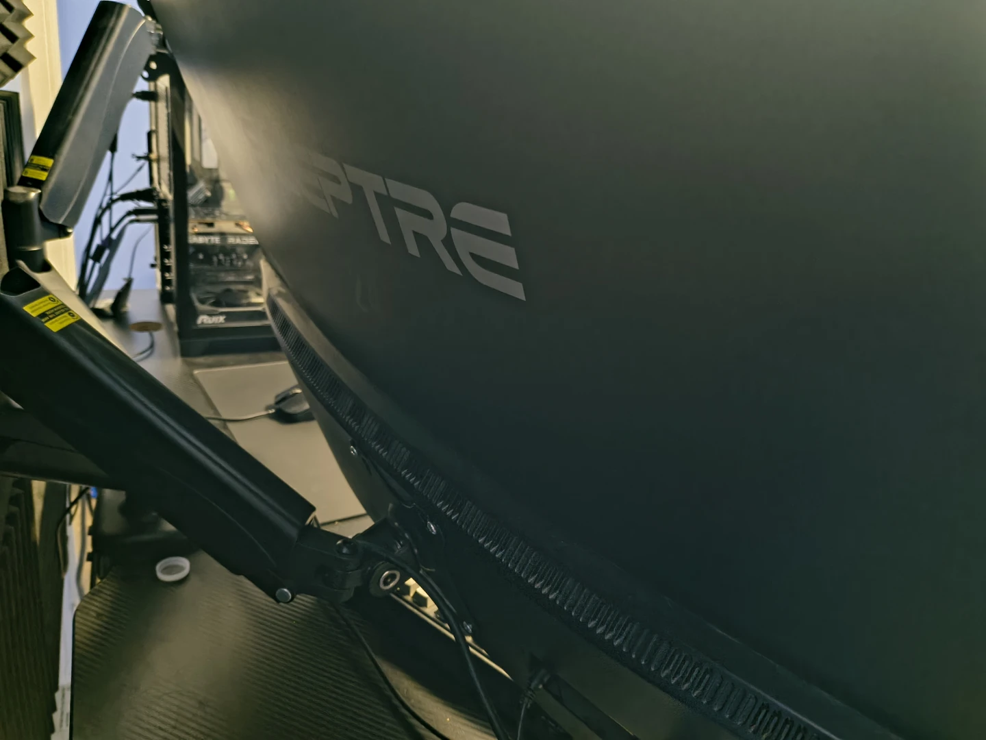 Sceptre monitor