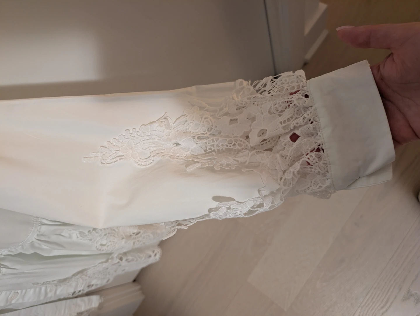 Choklate Paris White Lace Blouse - photo 5