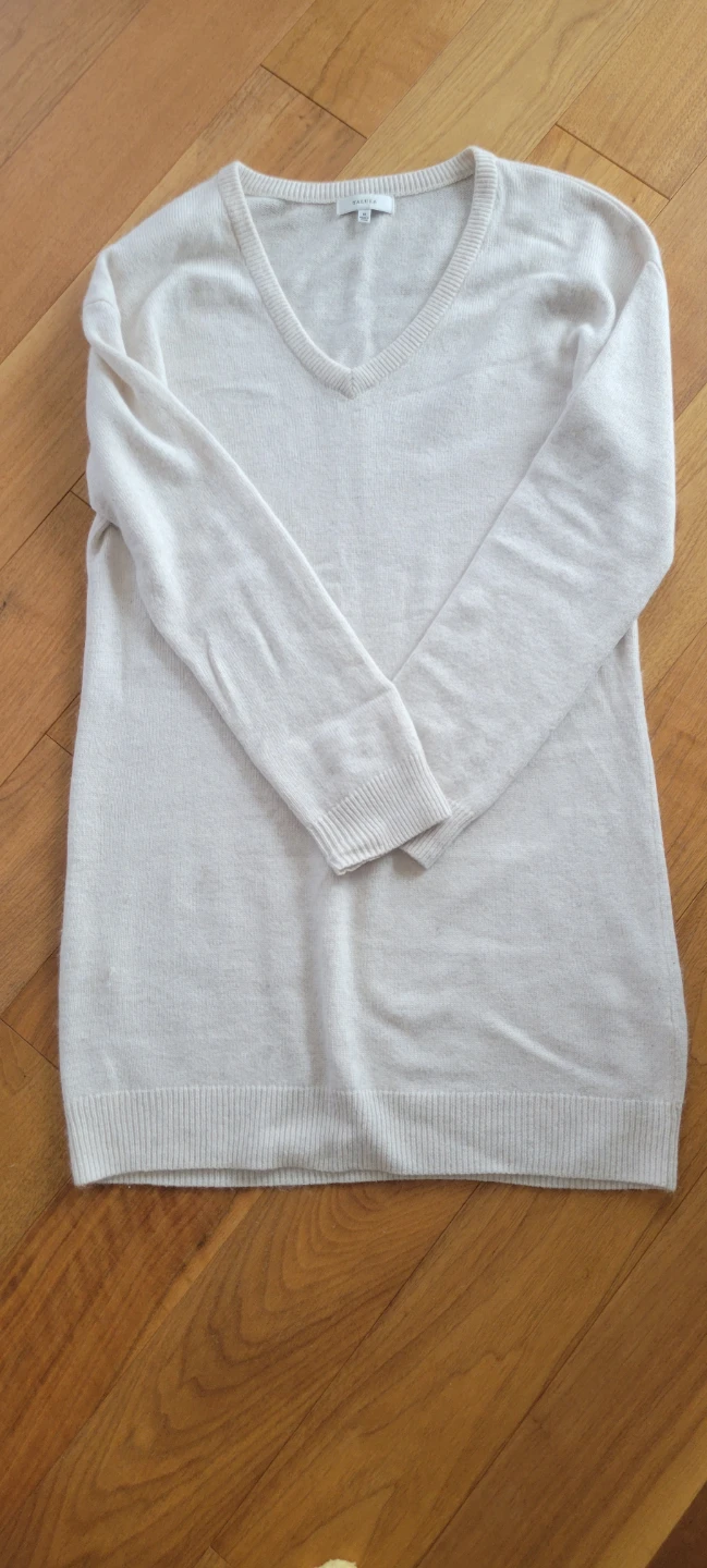 Talula V-Neck Sweater - Cream - Size M