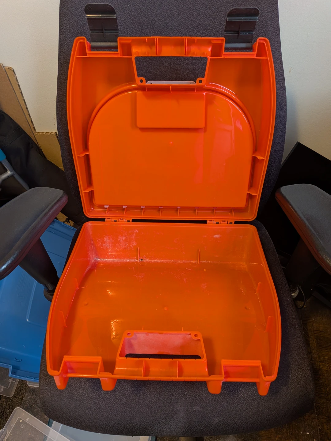 Plastic tool case - photo 3