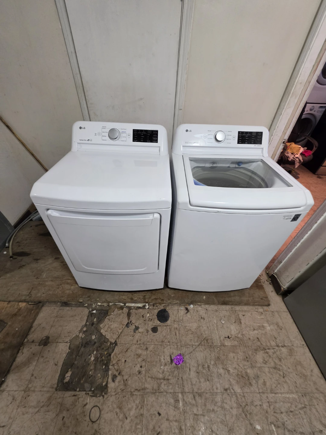 LG Top Load Washer and Dryer Set - photo 2