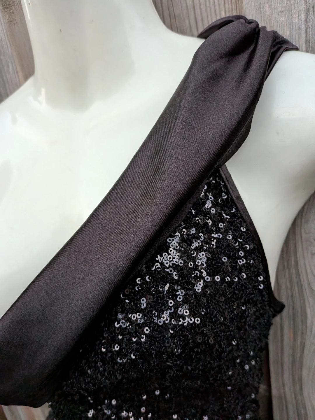 Black One-Shoulder Sequin Evening Dress Small - photo 3