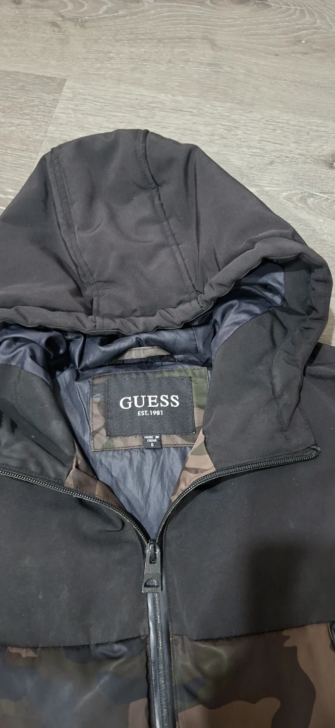 Guess Camo Puffer Jacket - Small - photo 2