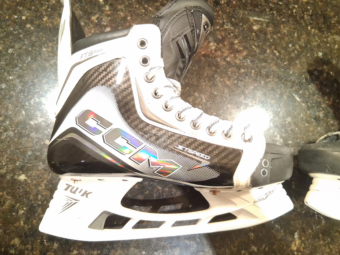 CCM Jetspeed FT8 Pro White Edition Senior Skates - photo 5