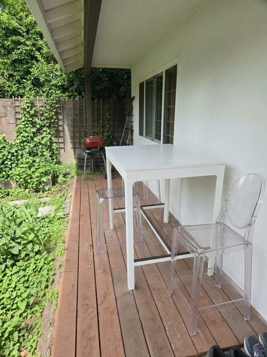 Bar  Dining table