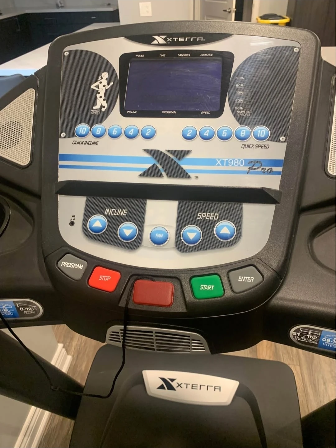 XTERRA XT980 Pro Treadmill - photo 4