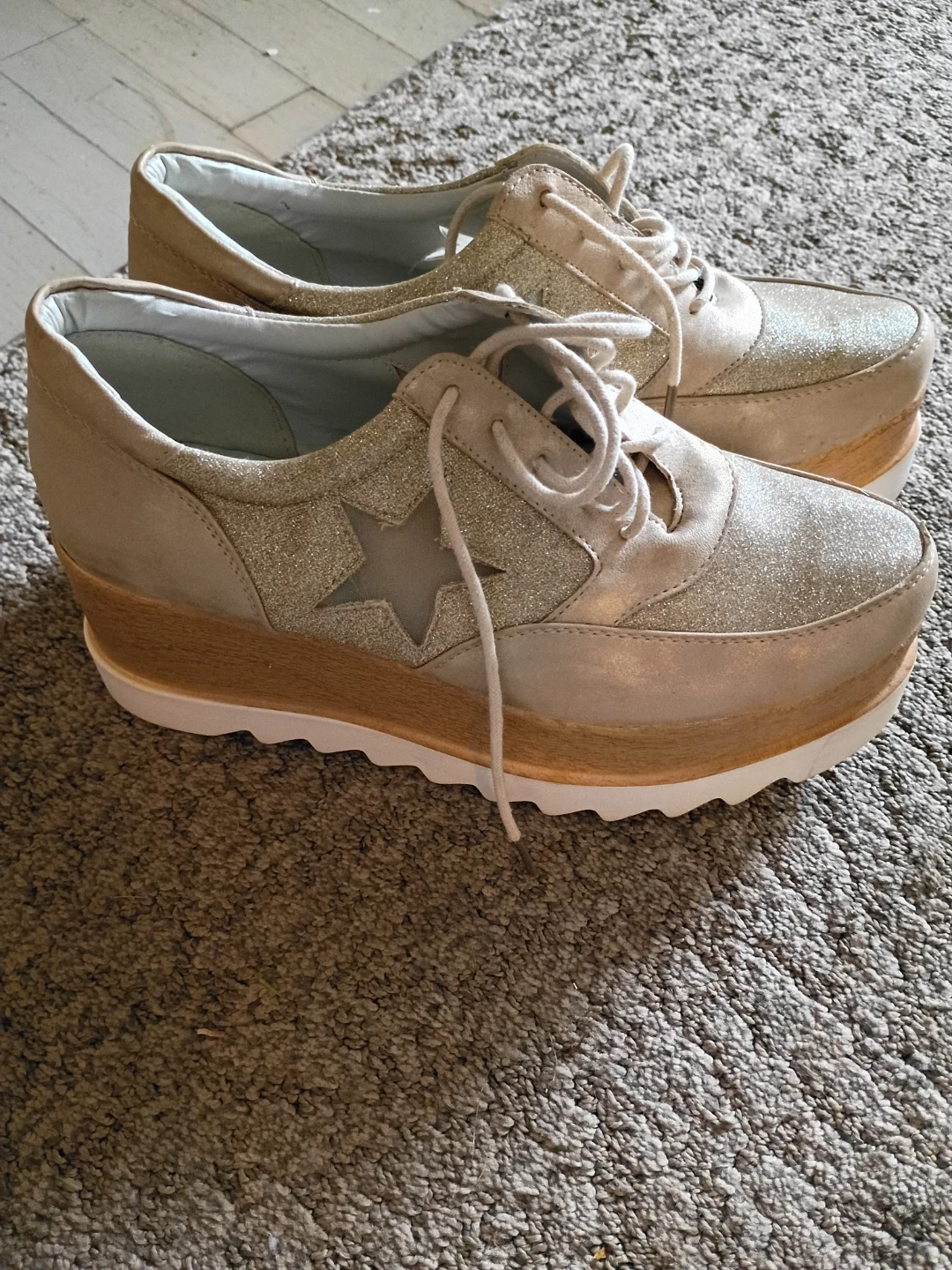 Janessa Platform Sneakers Size 40