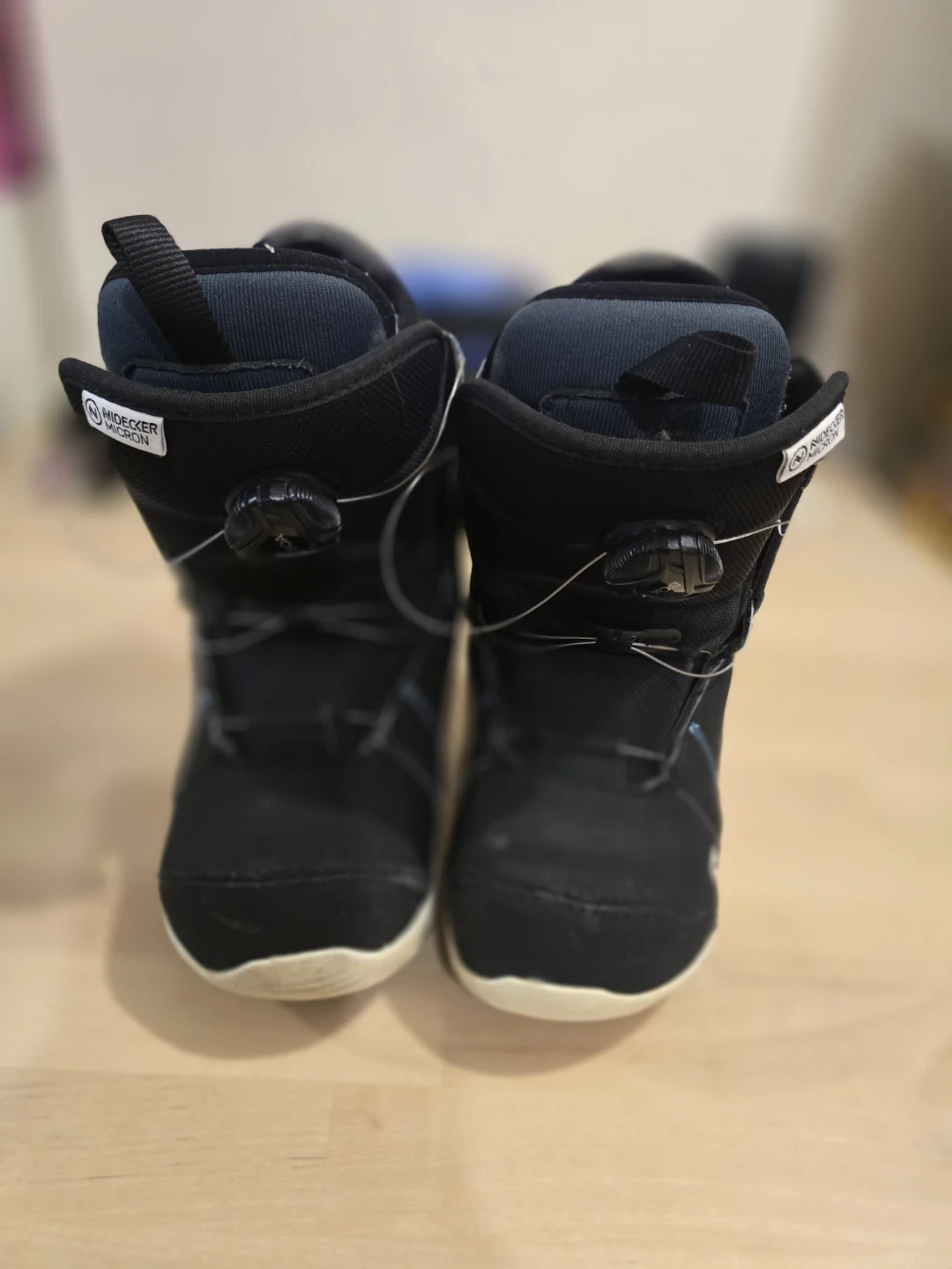 Kid Snowboard Boots , size 2 - photo 4