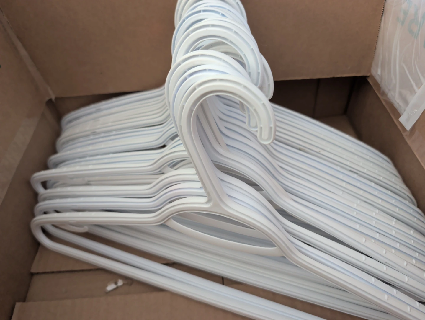 Set of White Plastic Clothes Hangers - photo 2