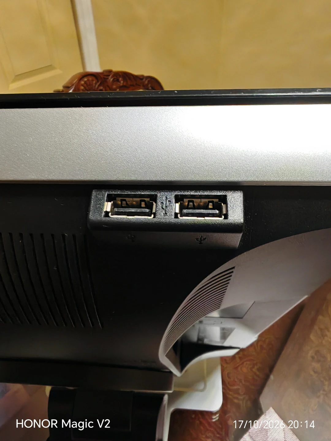 HP w2207h 22-inch Widescreen Monitor - photo 4