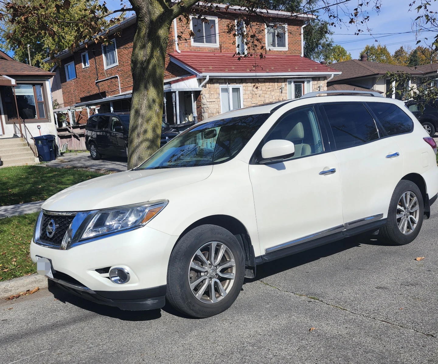 Nissan Pathfinder SL AWD - photo 3