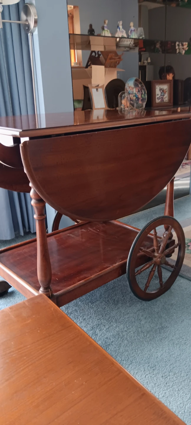 Vintage Wooden Tea Cart - photo 3