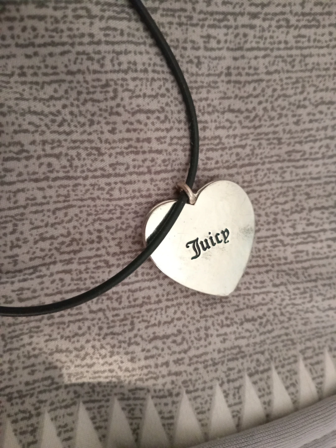 Juicy Couture heart necklace