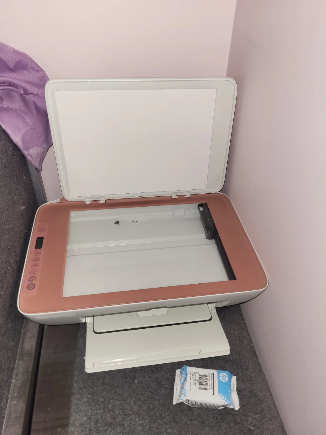 HP DeskJet printer, white and rose gold - photo 2