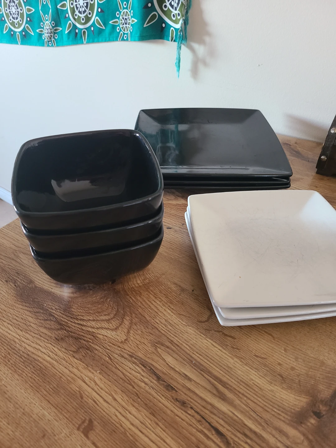 Set of Square Plates and Bowls