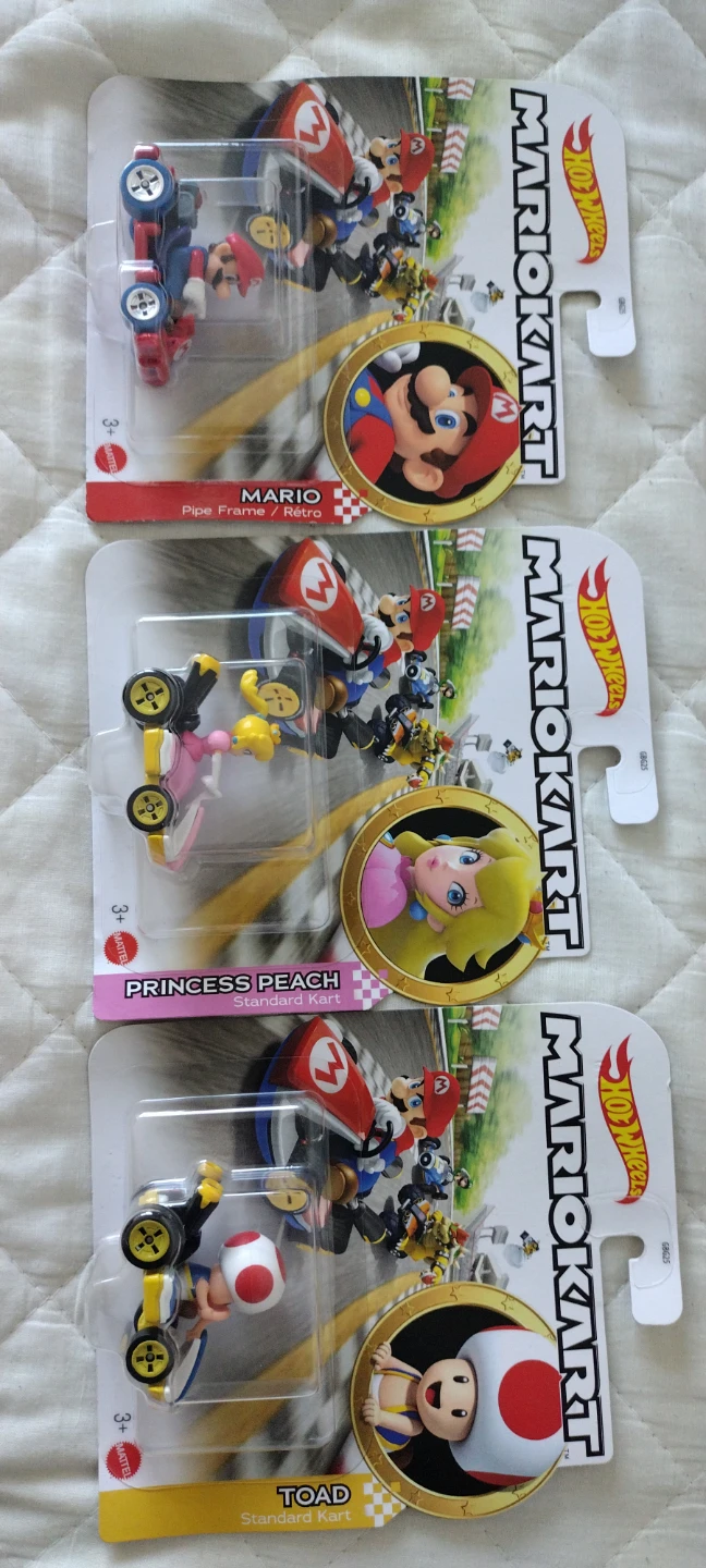 Hot Wheels Mario Kart Die-Cast Set