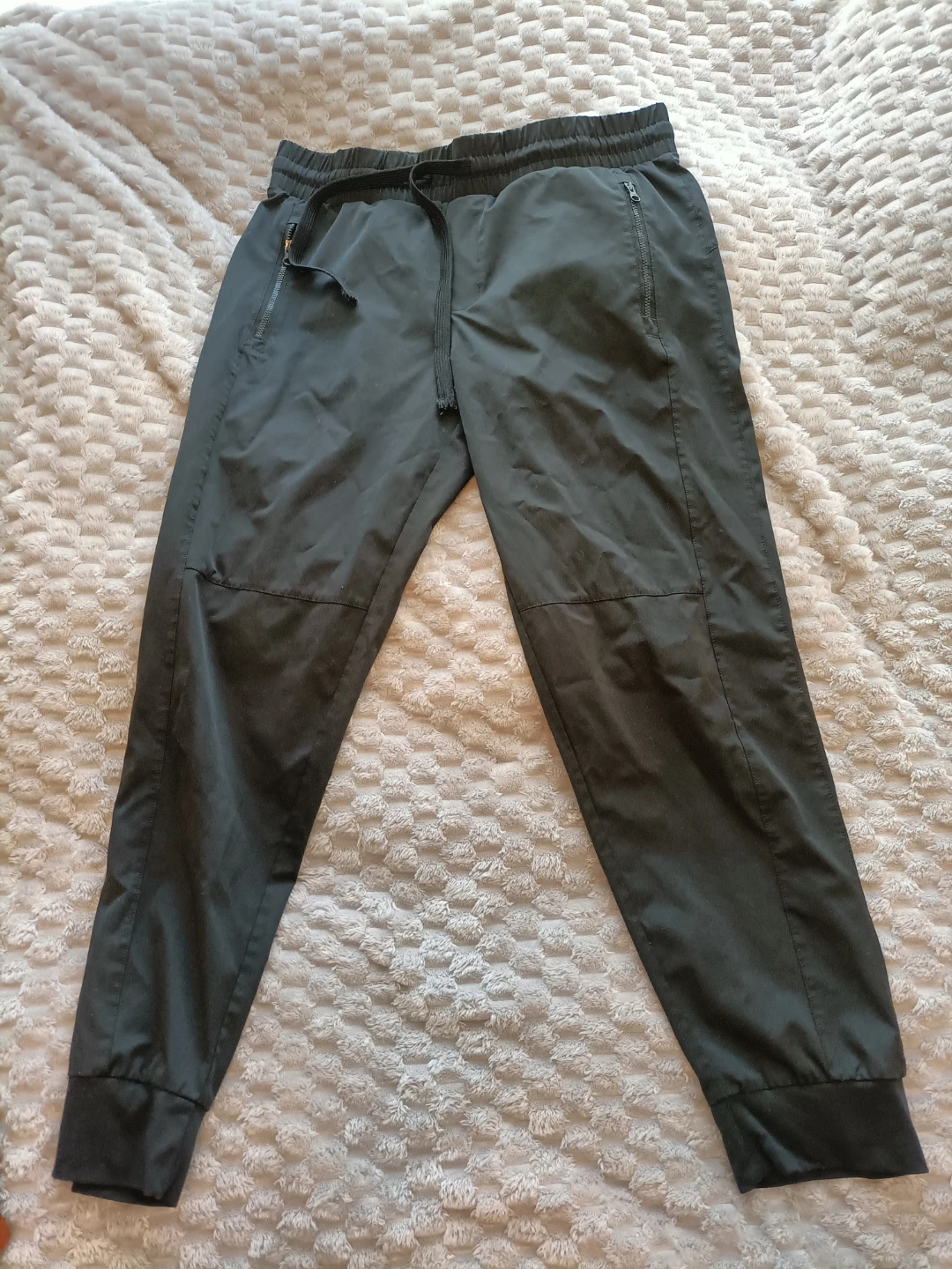 Black active joggers with zippered pockets - photo 2