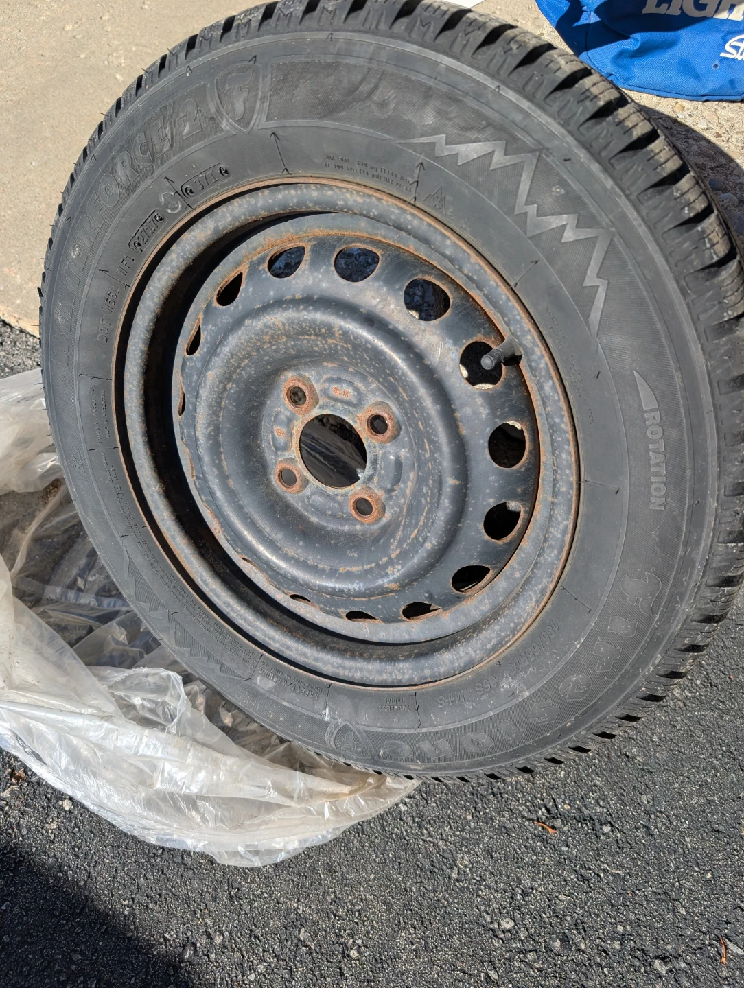 Firestone Winterforce 2 Tire with Rim 185/65R14 - photo 2