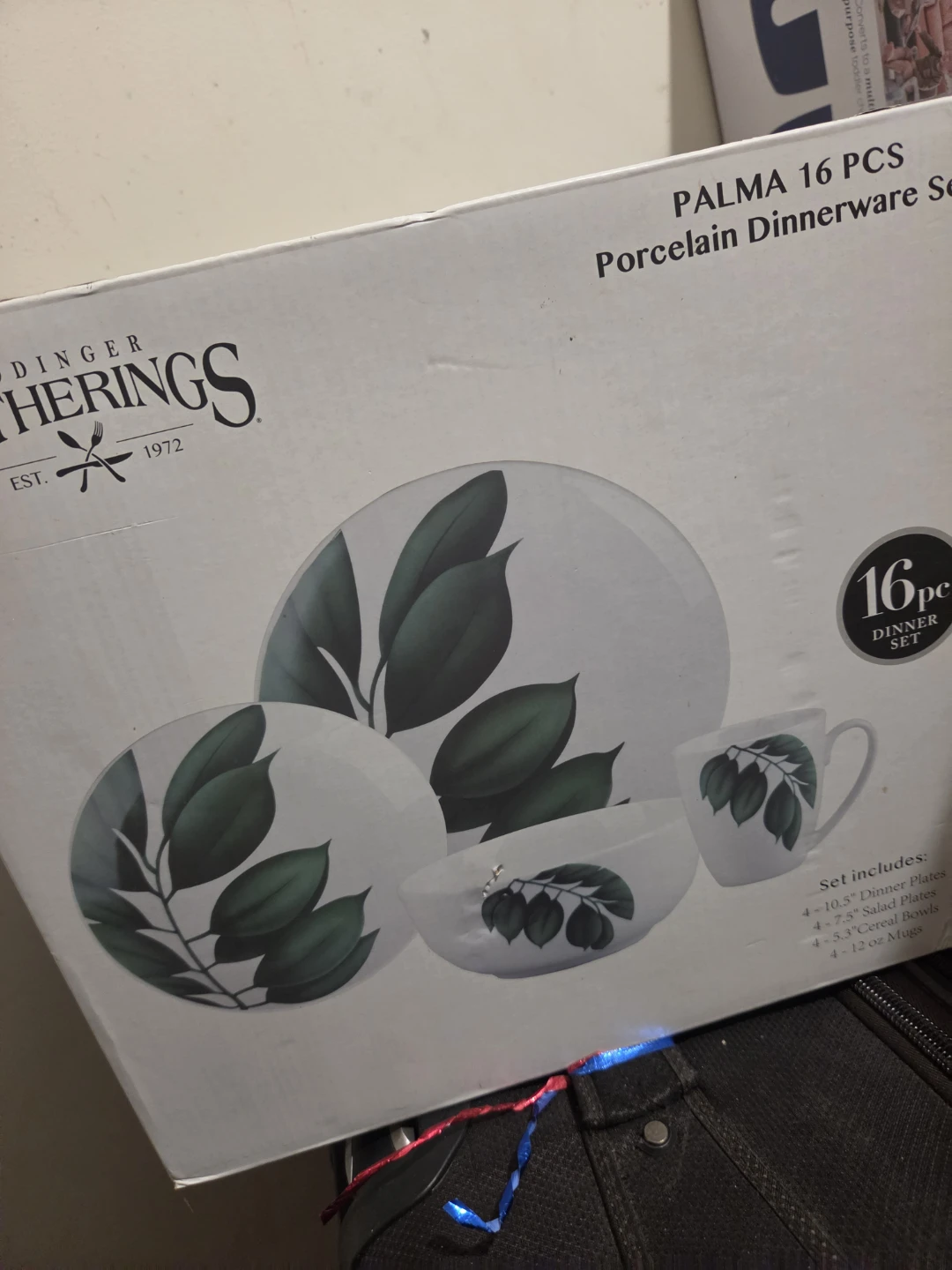 Godinger Palma 16-Piece Porcelain Dinnerware Set