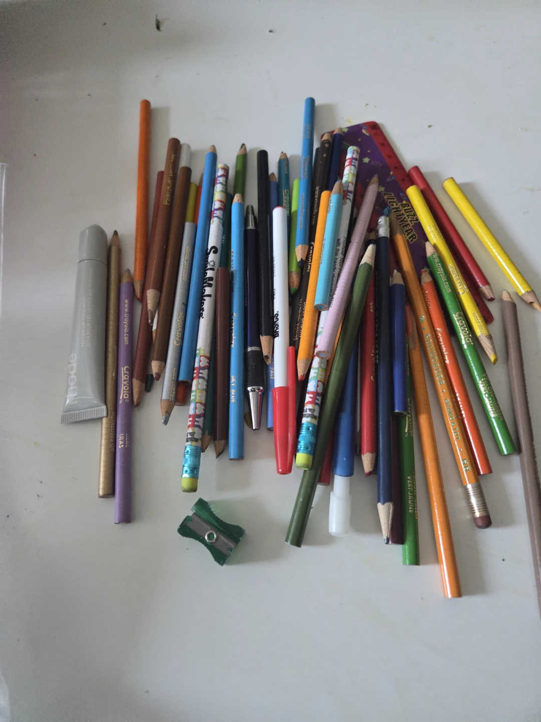 Assorted Colouring Pencils and Stationery Lot - photo 4