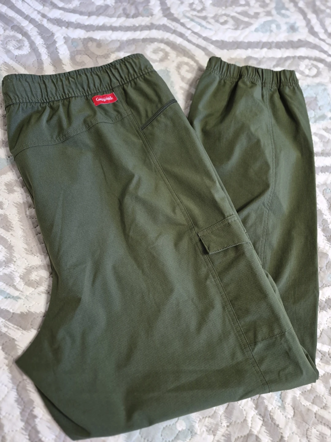 Men's Size XXL Canadian Geographic Pants