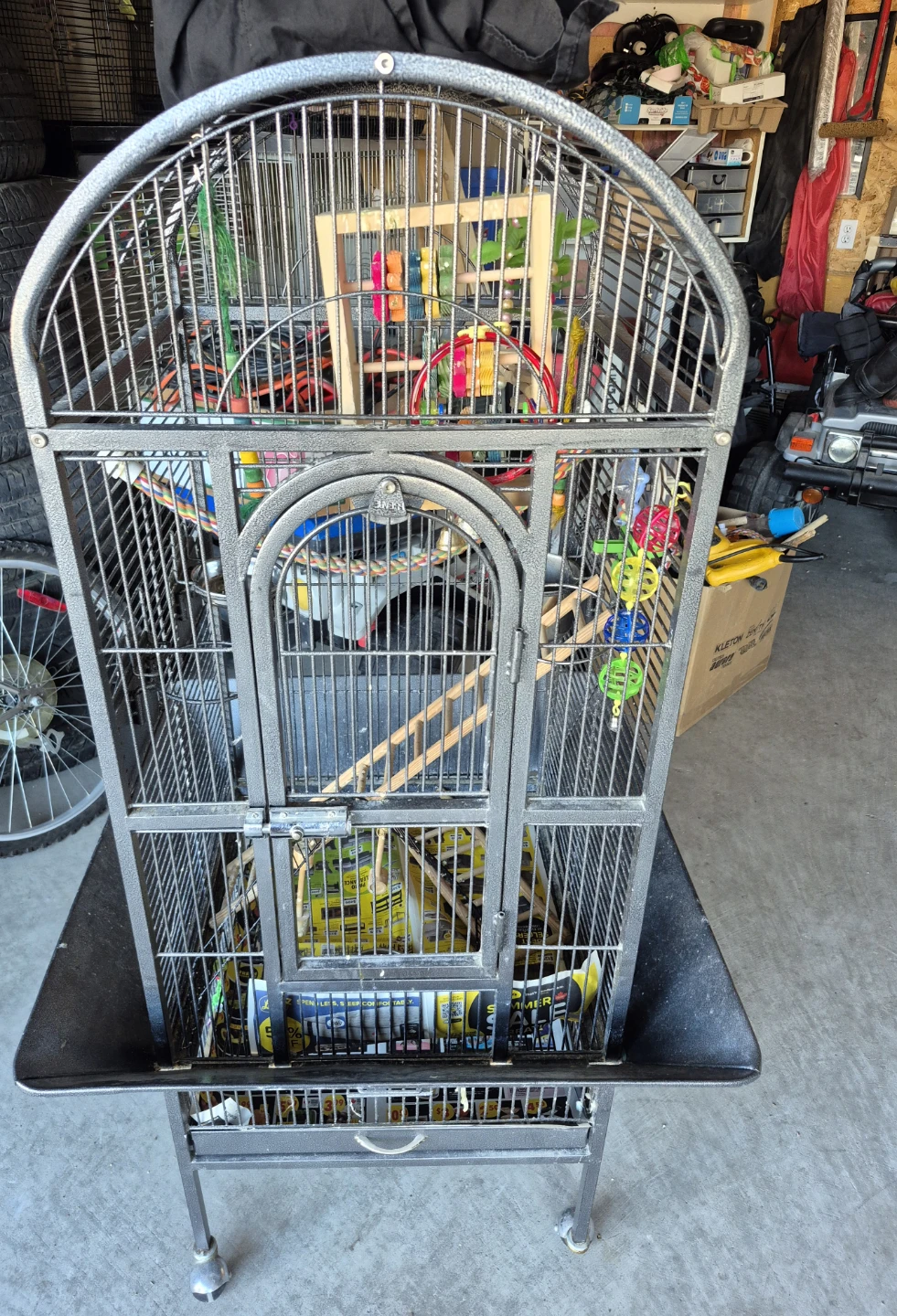 Large Beautyfull Birds Cage PLUS ALL ACCESSORIES *REAL DEAL* - photo 2