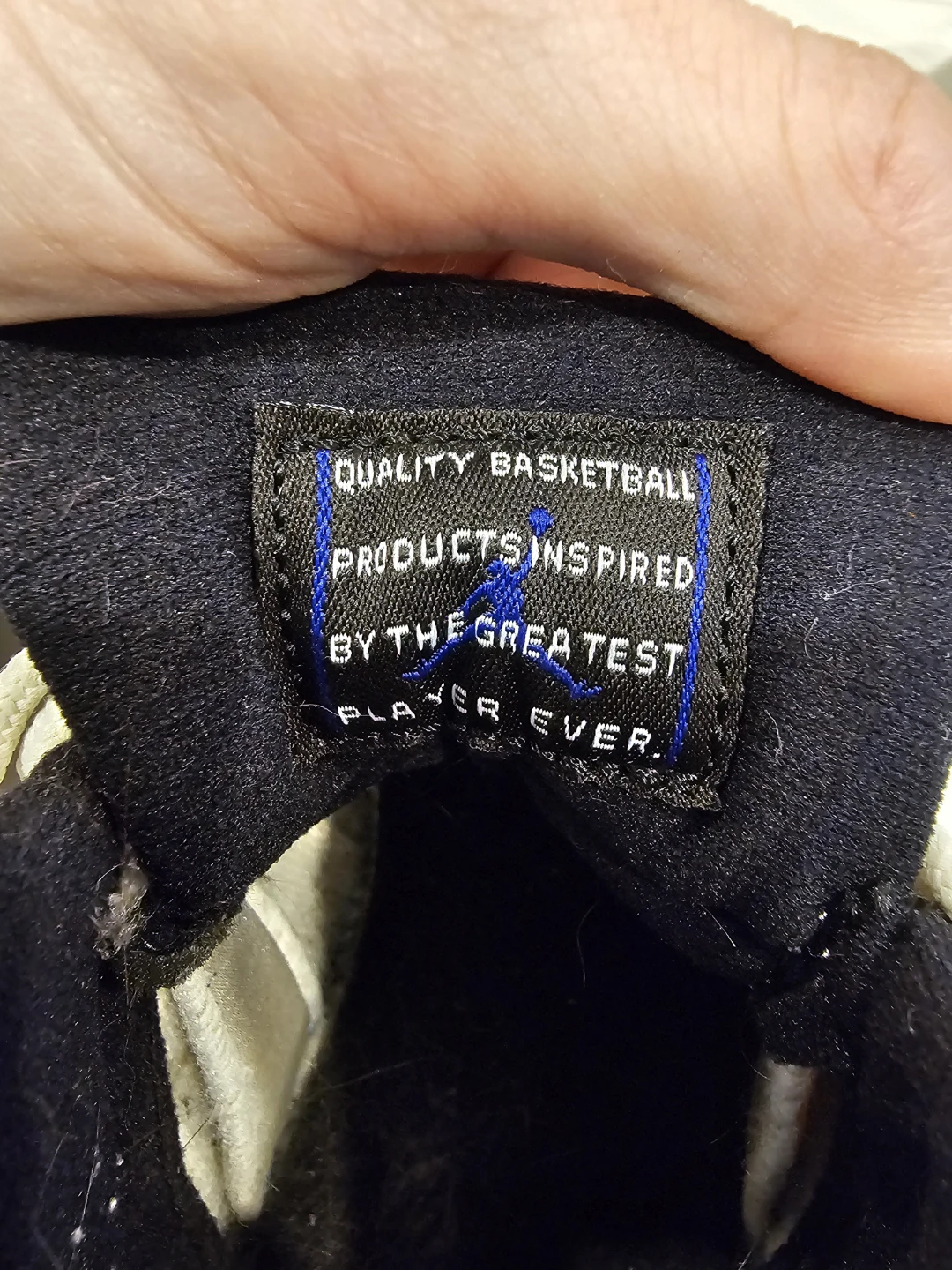 Nike Jordan 11 Retro Low Sneakers 5.5Y - photo 4