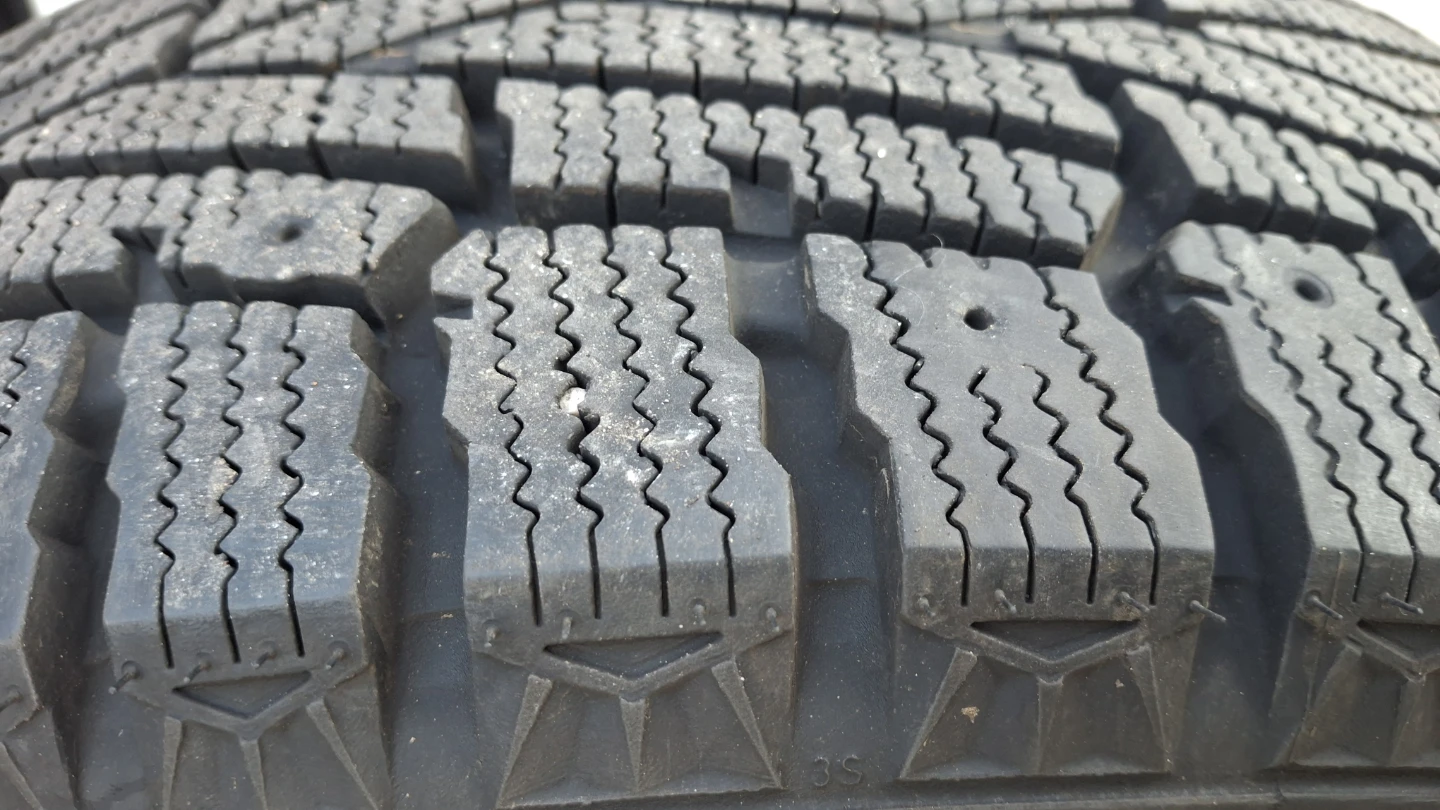 4 SUV Winter tires on rims for sale-USED ONLY ONE SEASON - photo 2