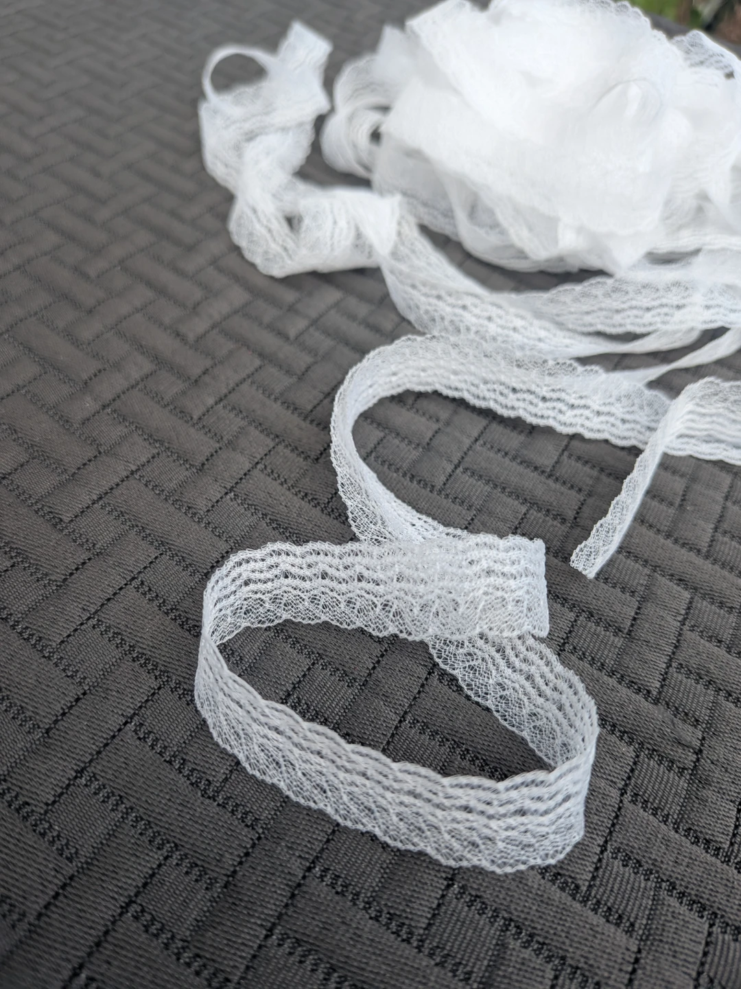 Vintage sheer white lace trim - 5 yards for $3 - photo 3