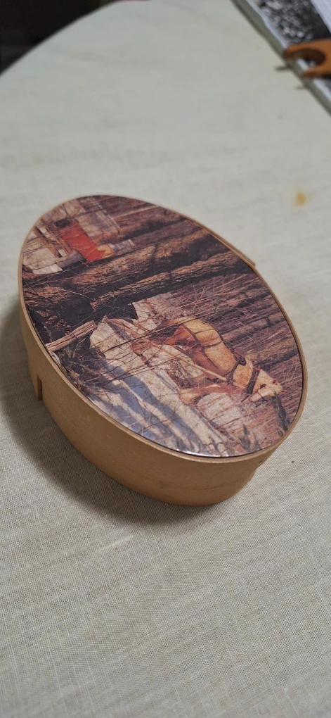Cleary's Pure Maple Candies Wood Box - photo 4