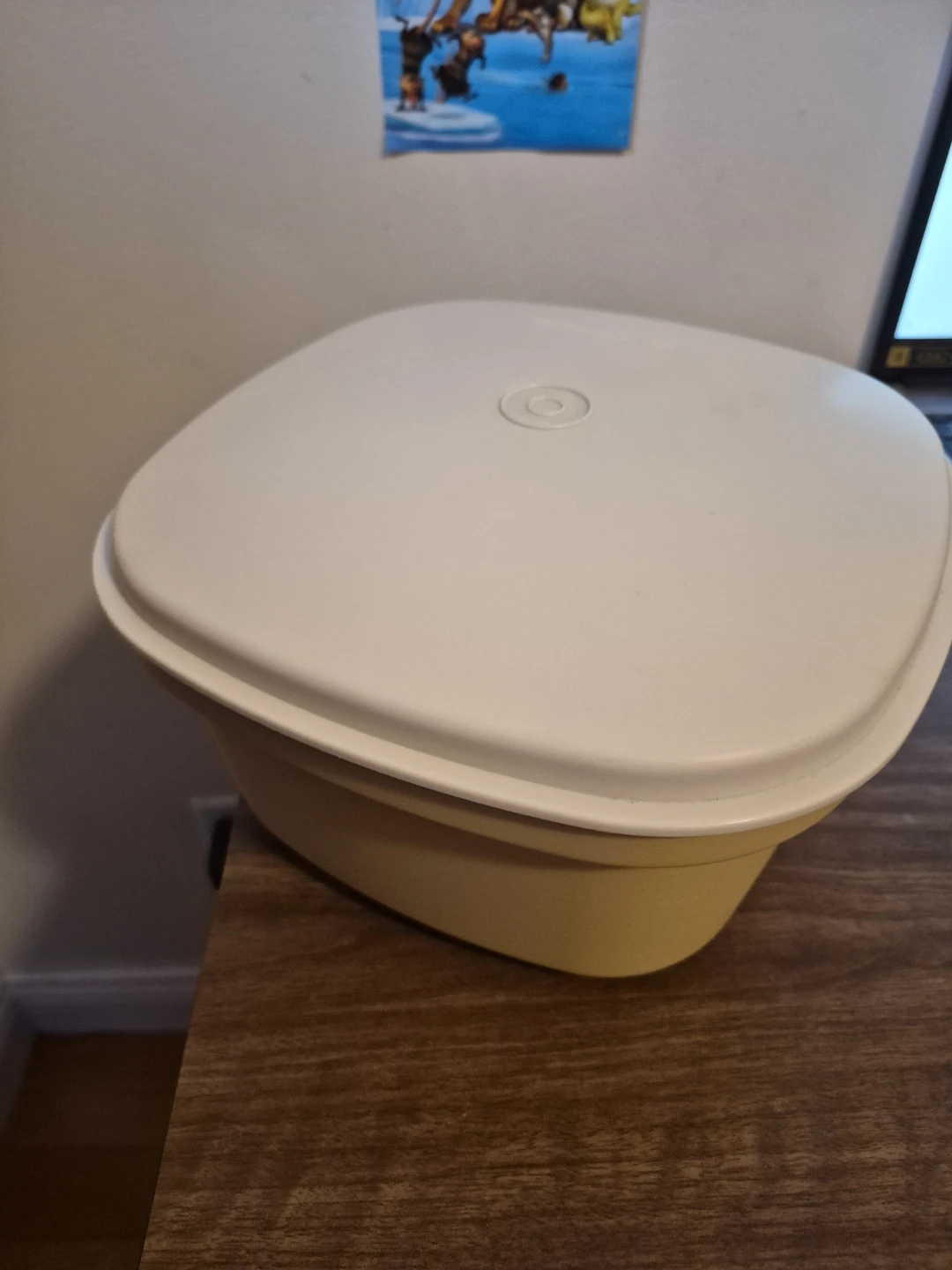 Vintage Tupperware 3-piece microwave steamer/strainer set