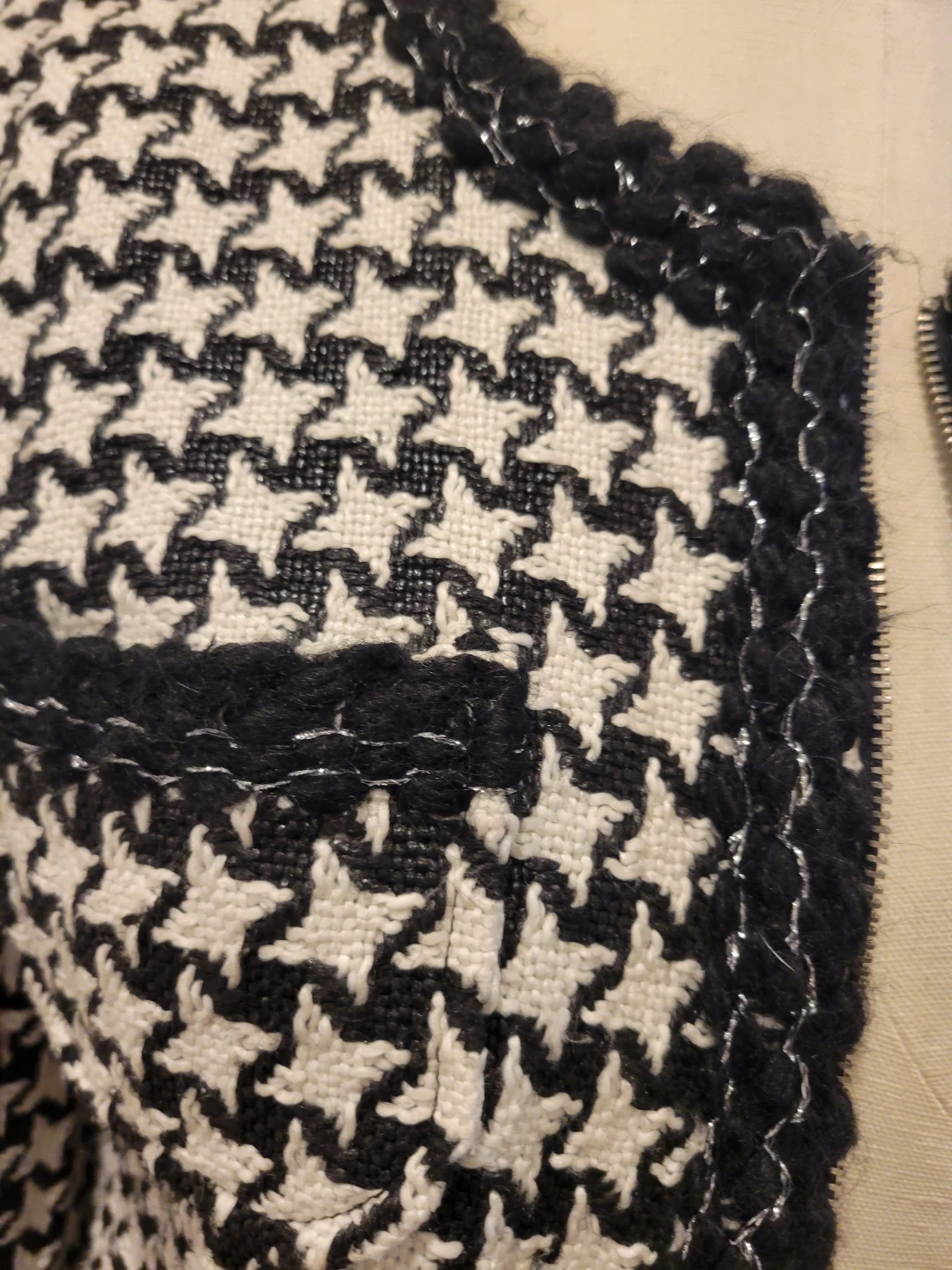 FEMME Italian Houndstooth Jacket - photo 2