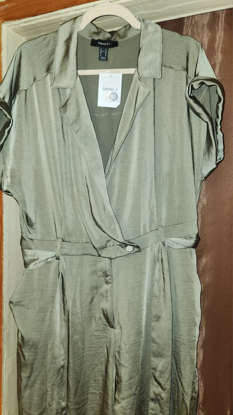 Forever 21+ Olive Green Jumpsuit Size 1X