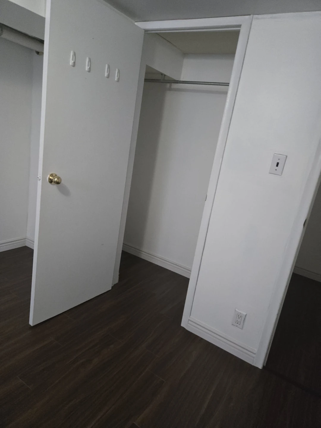 Basement for Rent - photo 5
