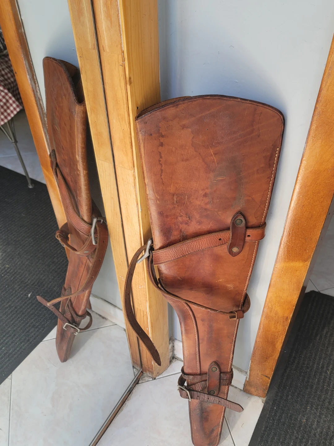 Vintage Leather Scabbard - photo 4