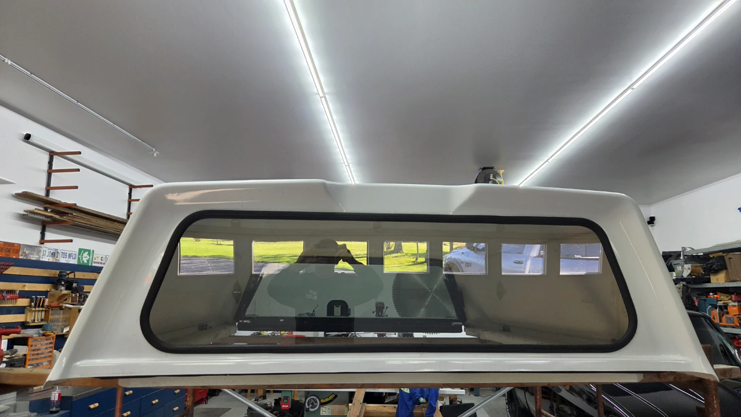 Leer White Truck Cap fits 2019 CMC Sierra 1500 - photo 4