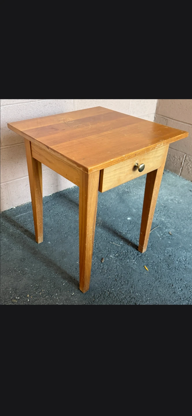 Wooden side table with drawer - photo 3