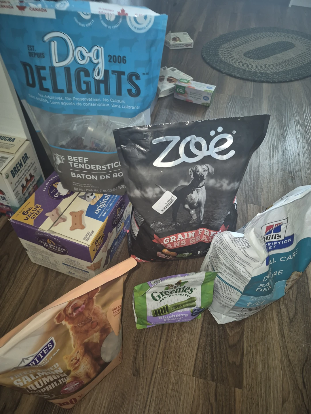 Free dog food and treats - photo 5