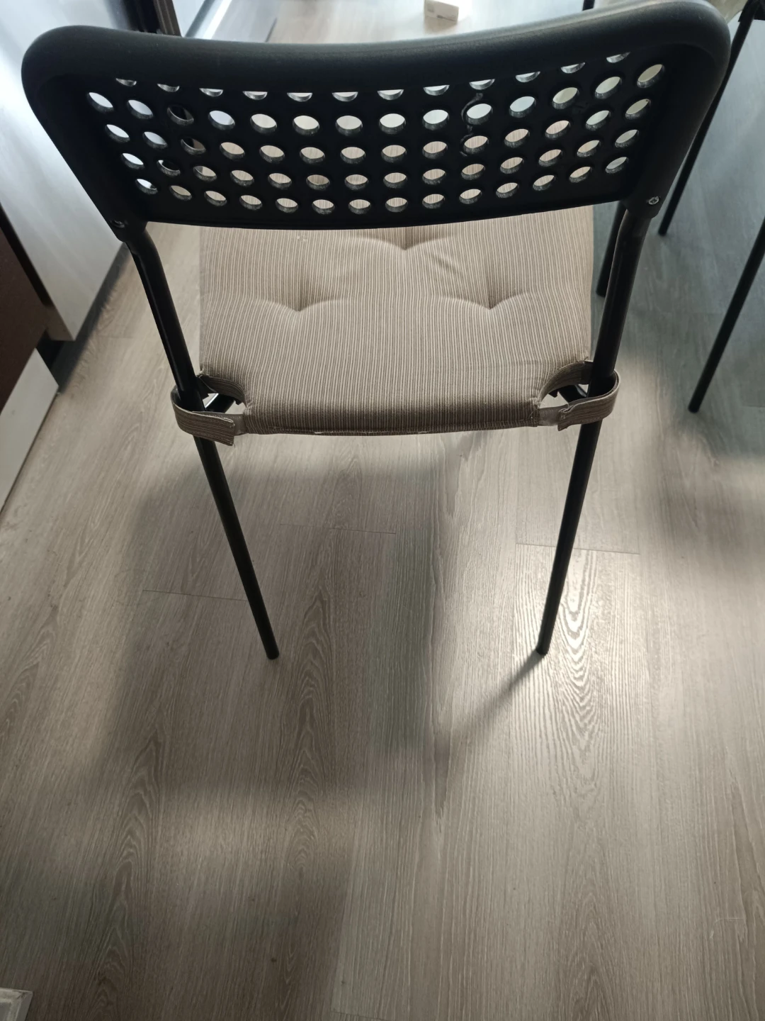 Modern Grey Padded Dining Chair - photo 3