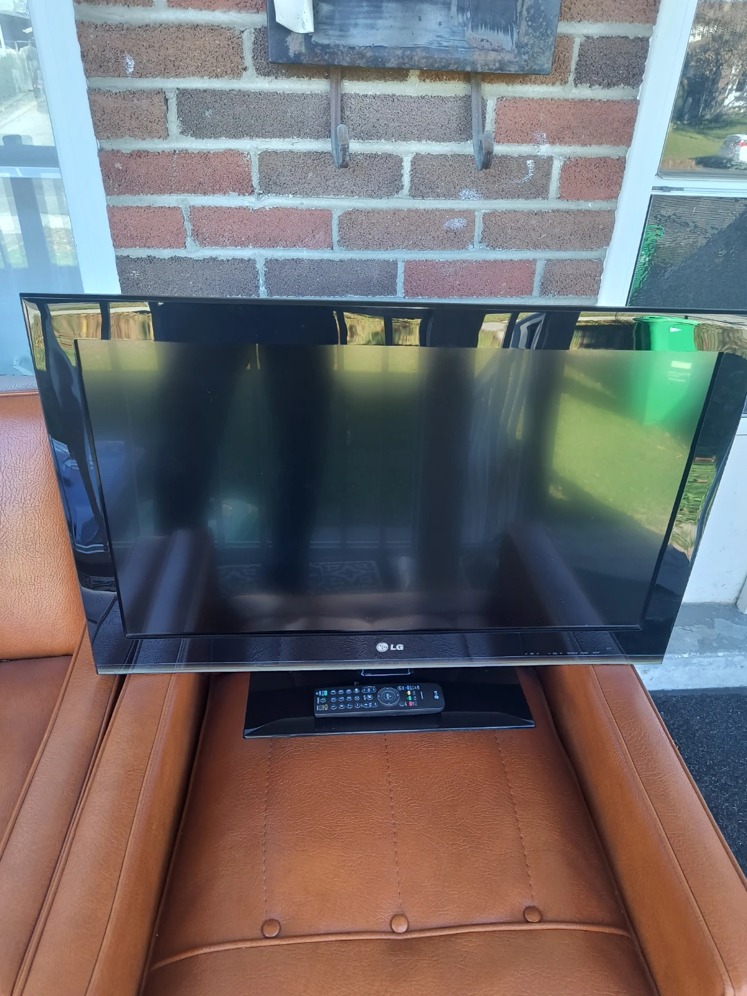 LG Flat Screen Television