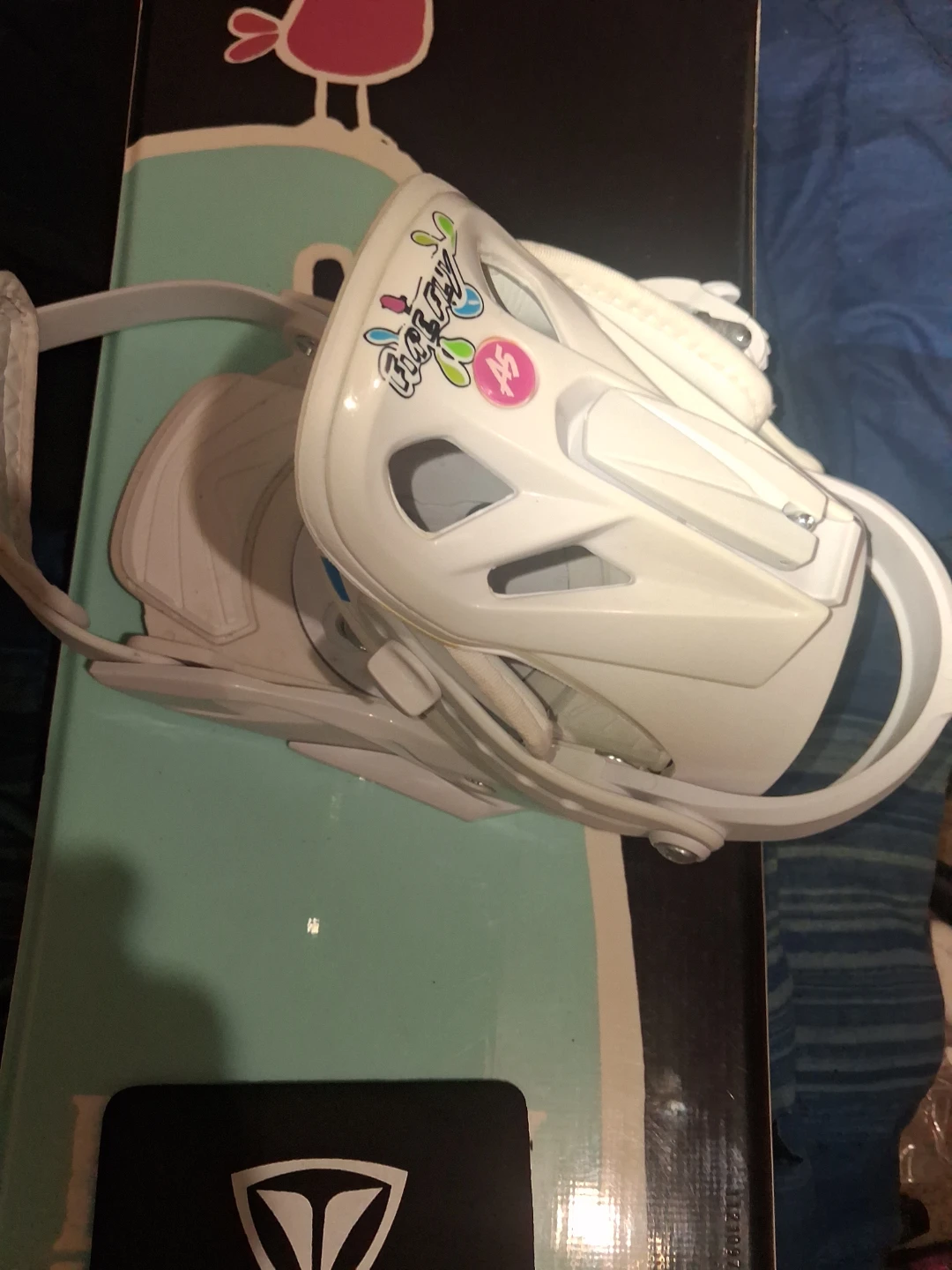 Like new Firefly Whoop Snowboard 118cm with 540 Bindings w/bag - photo 5