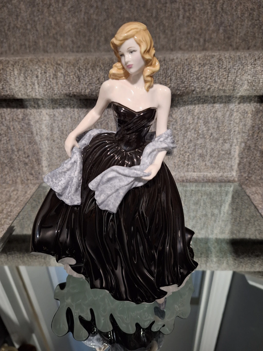 Royal Doulton Pretty Ladies Special Wishes Figurine