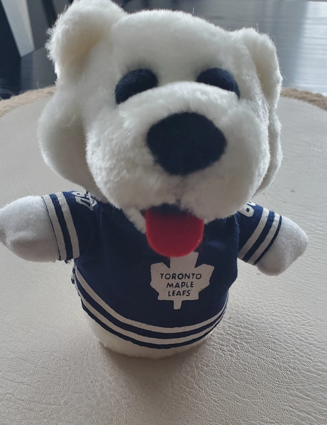 NHL Toronto Maple Leafs Carlton Mascot Finger Puppet