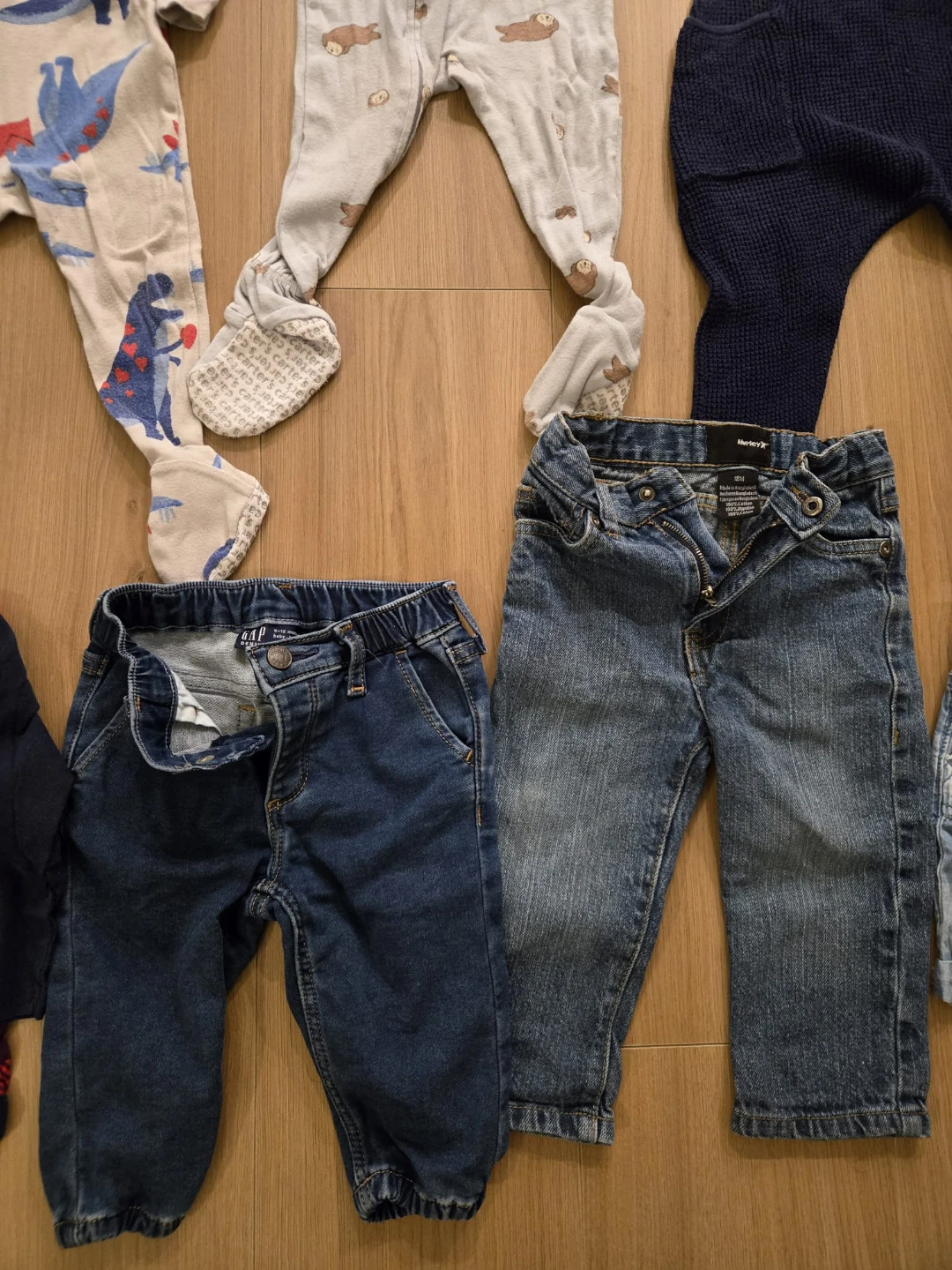 Baby clothing bundle - photo 3