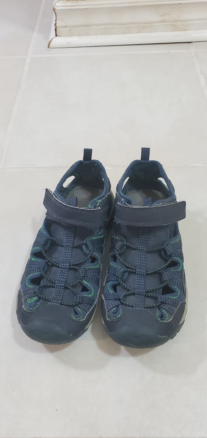 Kids closed-toe sandals - photo 3